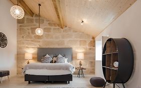 Porto Deluxe Suites
